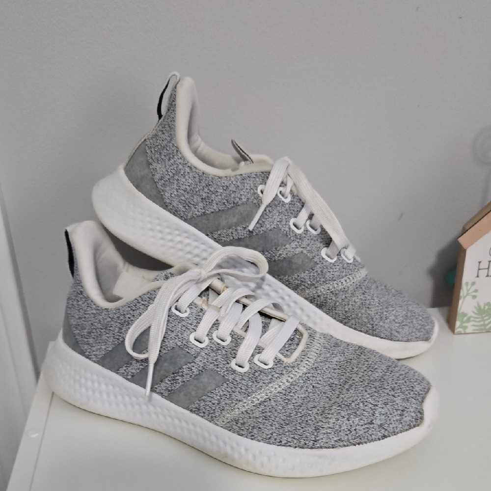 Adidas Sneakers